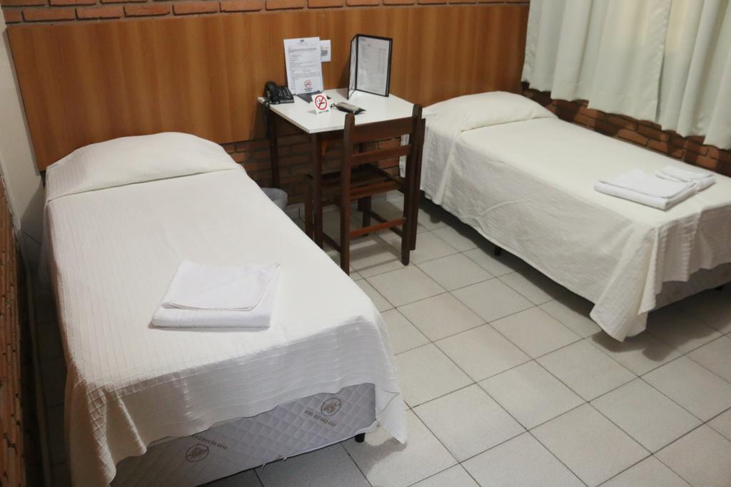 Hotel Pousada Vale Do Sol Em Pompéia 外观 照片