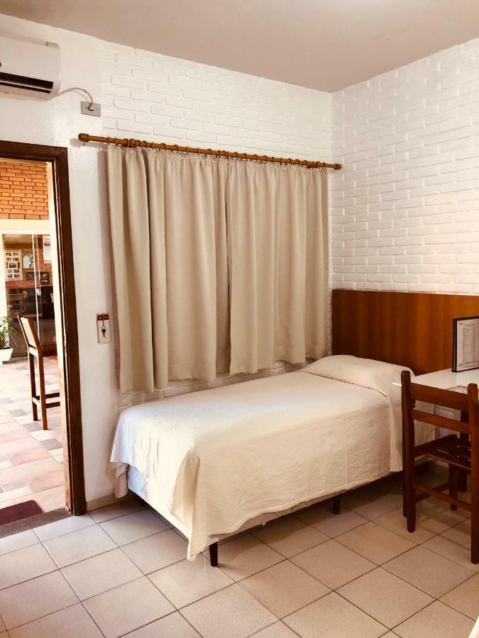 Hotel Pousada Vale Do Sol Em Pompéia 外观 照片